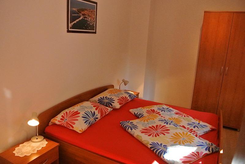 Apartmaji Nika Ізола Екстер'єр фото